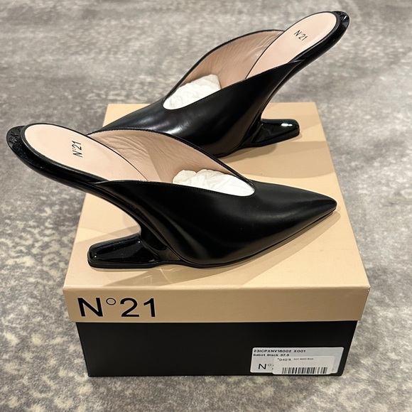 no 21 Shoes - No 21 NWT VERY UNUSUAL SHOES BRAND NEW